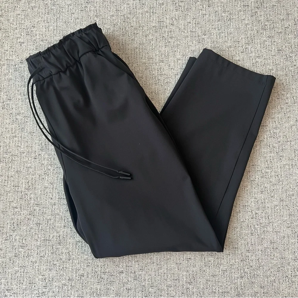 NWOT Feb 2022 Lululemon Keep Moving Crop *High Rise, 23" - Picture 7 of 10